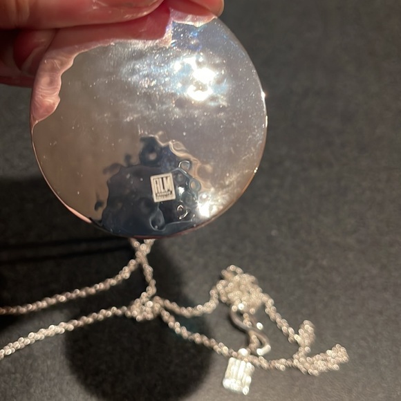 RLM Peace Sign Necklace - Picture 2 of 8